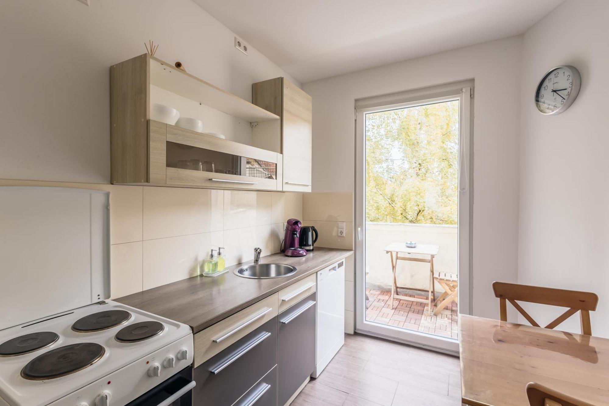 Centrally Located 2-Room Apartment Hannover Phòng bức ảnh
