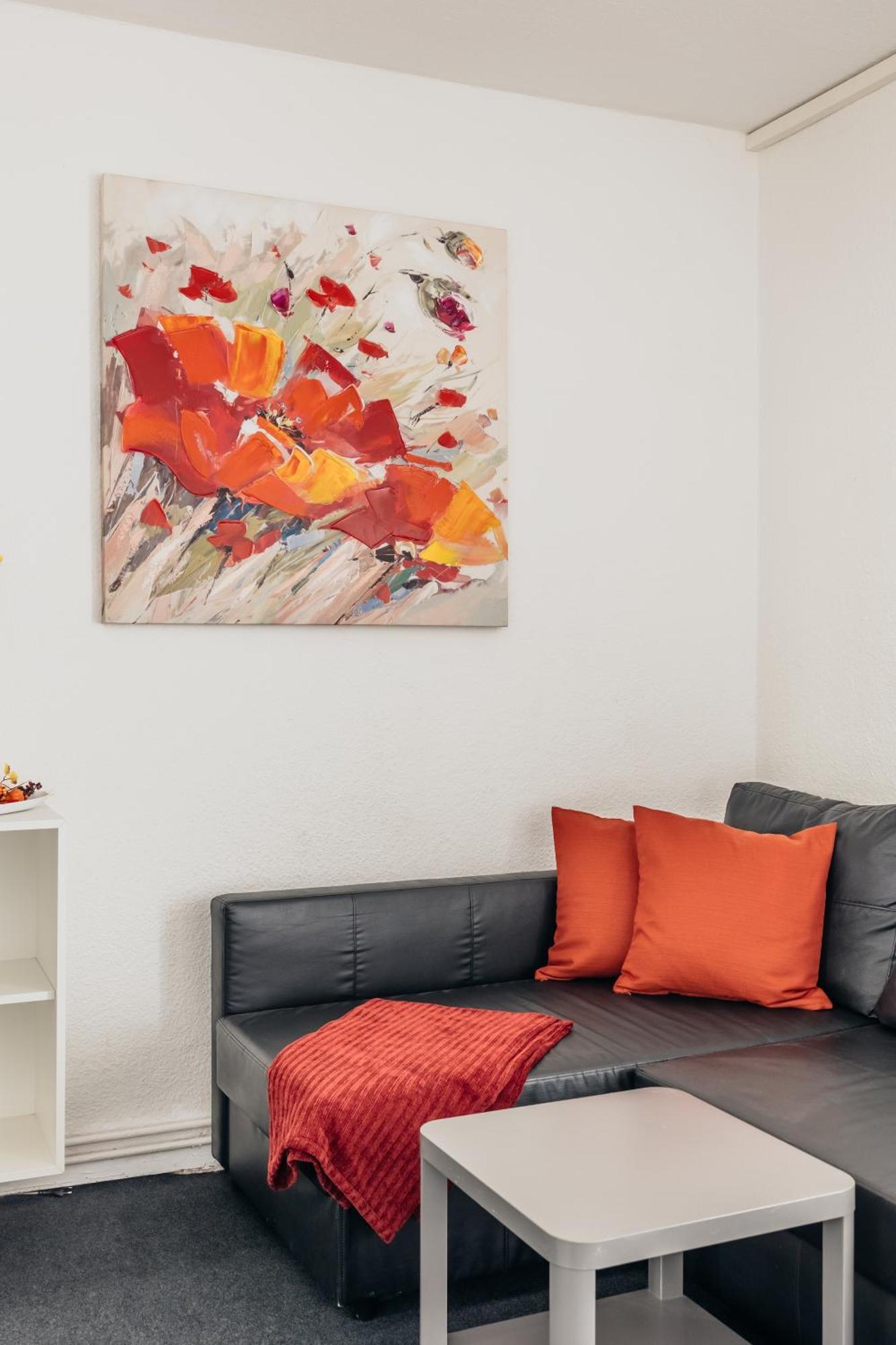 Centrally Located 2-Room Apartment Hannover Ngoại thất bức ảnh