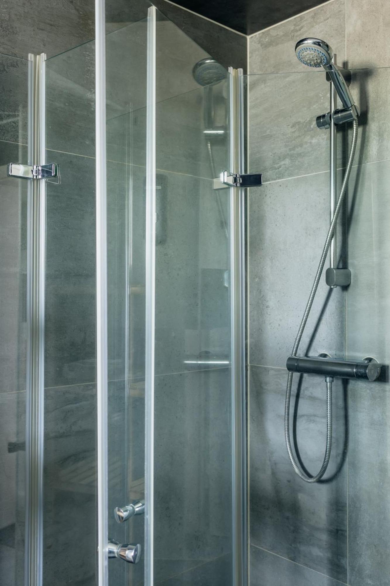 Centrally Located 2-Room Apartment Hannover Ngoại thất bức ảnh
